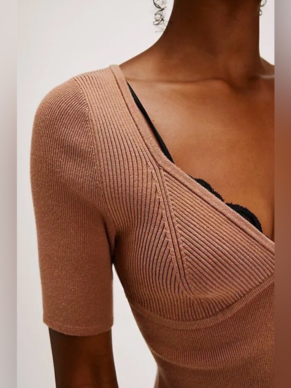 Intimately by Free People Teagan Swit Short Sleeve Knit V-Neck Coco Top Size M - Picture 3 of 9